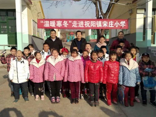 她11岁走上公益之路,一走就是12年