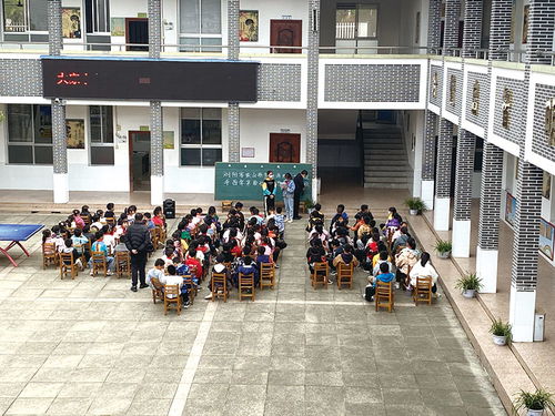 浏阳市官渡镇启明黄宽妹希望小学 唱响山歌,将乡愁记录在童音里